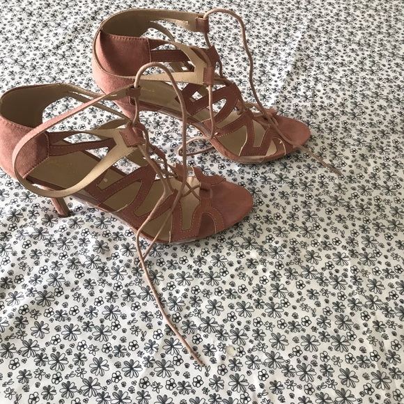 Front lace Sandals - Picture 5 of 5